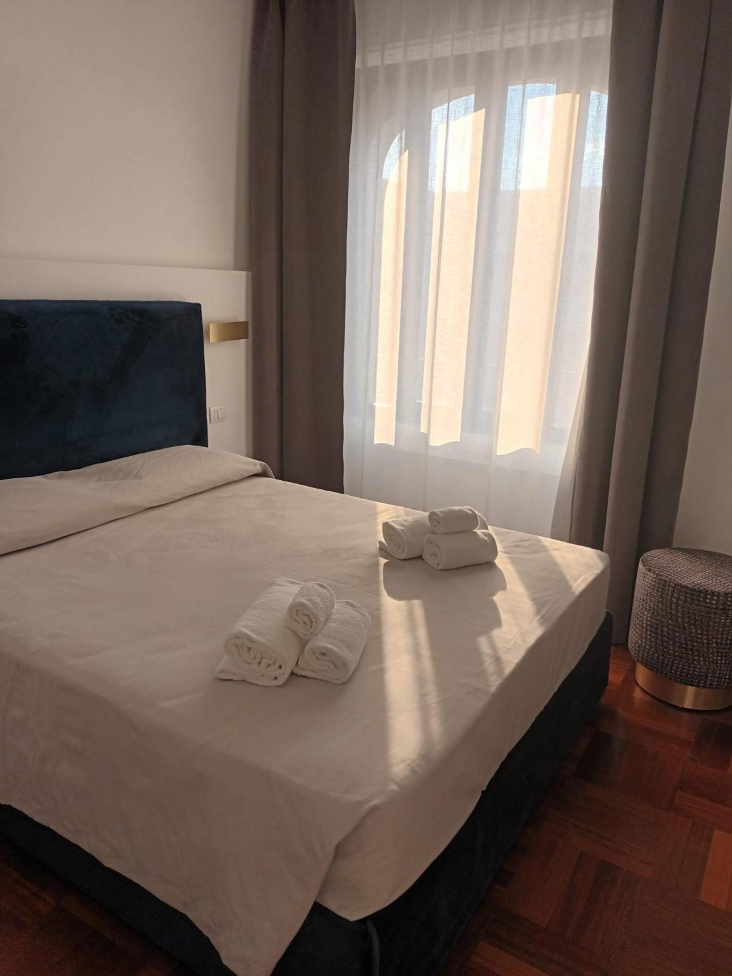 B&Bari, Via Crollalanza, Le Case Di Aurelia Guesthouse エクステリア 写真